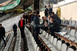 غم دنیا روی شانه مدیرعامل پرسپولیس (عکس)