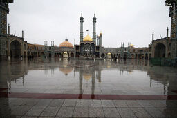 حمله یک مرد با چاقو به زائران حرم حضرت معصومه (س)