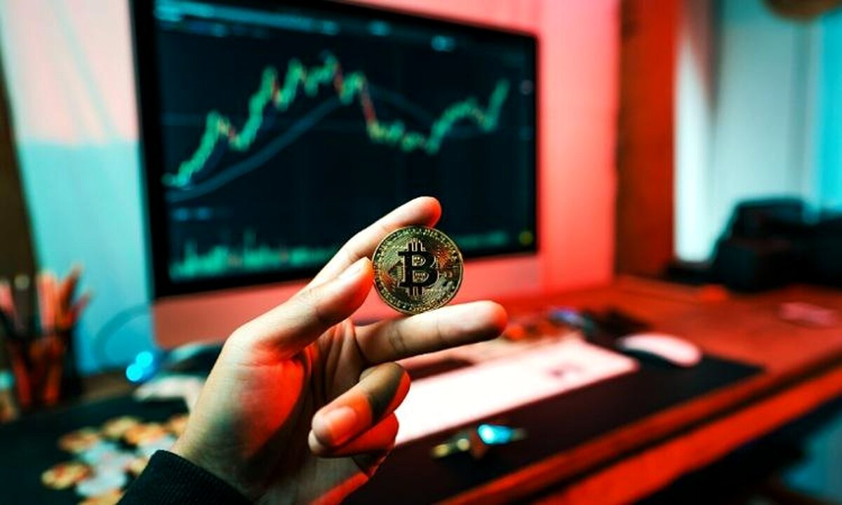 تفاوت ارز دیجیتال متمرکز و غیرمتمرکز چیست؟
