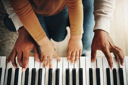فواید یادگیری پیانو