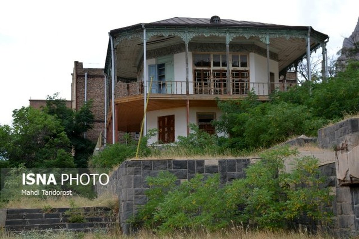 عمارت کلاه فرنگی در باغ موزه قصر مرمت می شود
