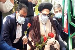 مزار شهدای ۱۷ شهریور در بهشت زهرا گلباران شد