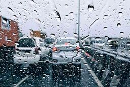 فیلم/ بارش شدید باران در گرگان/ یک منزل مسکونی فرو ریخت