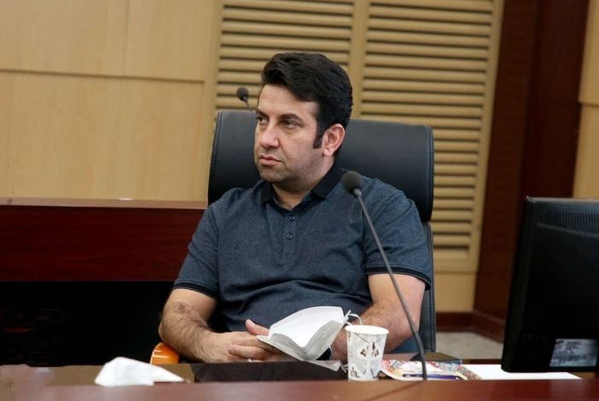 کسی صدای غرفه سازان را میشنود؟