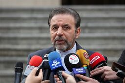 پاسخ تند واعظی به خرازی: چه کردی که این‌گونه سخن می‌گویی