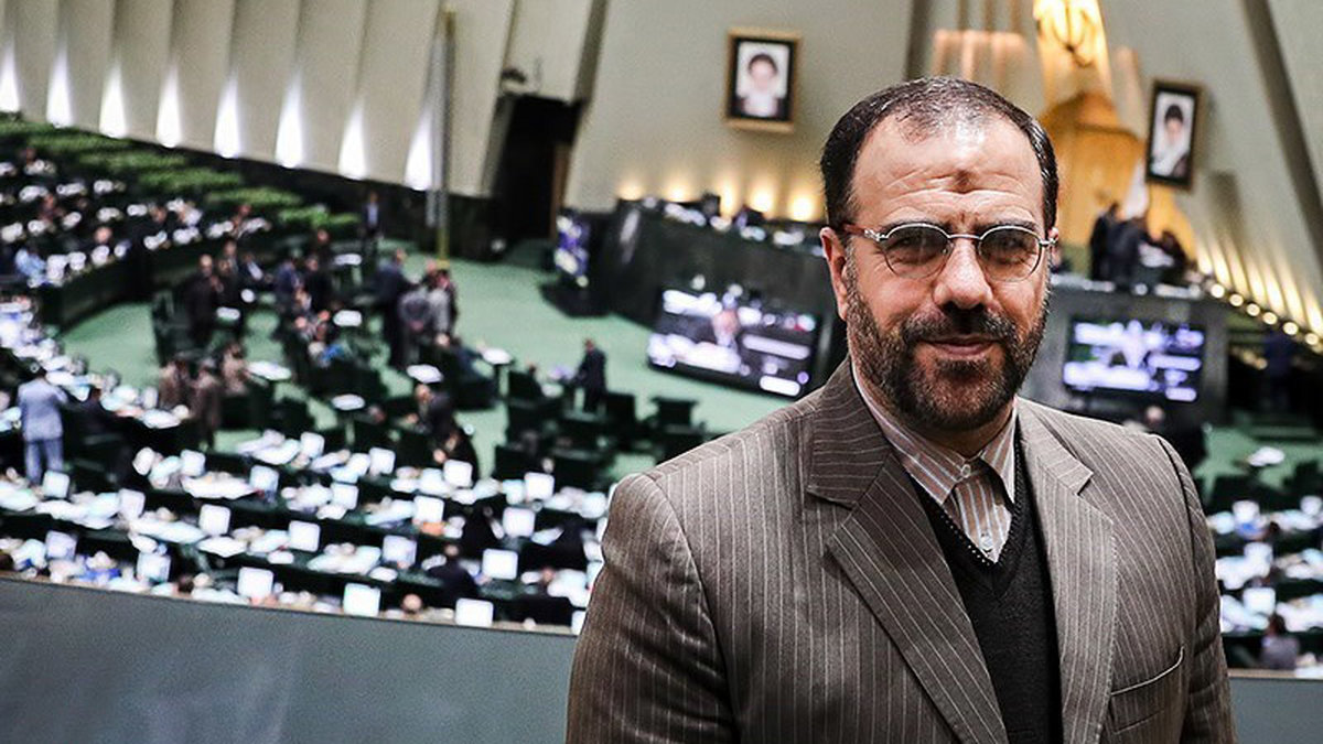 واکنش معاون روحانی به تغییرات در لایحه بودجه: منجر به فشار بر مردم میشود