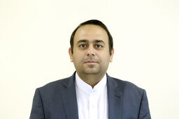دگم‌اندیشان دخمه‌نشین را دستگیر کنید