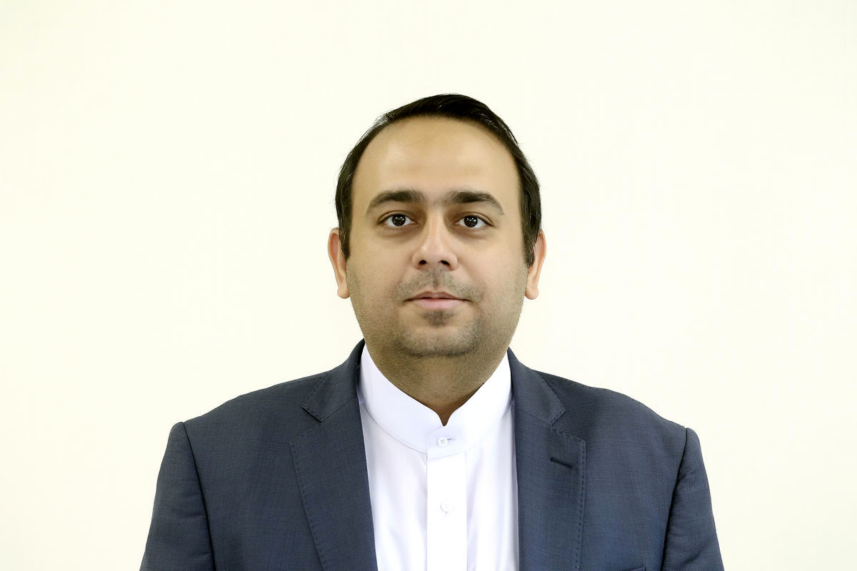 دگم‌اندیشان دخمه‌نشین را دستگیر کنید