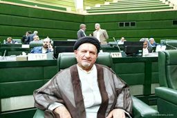 موافق وزیر پیشنهادی رفاه: عبدالملکی از نخبگان اقتصاد است