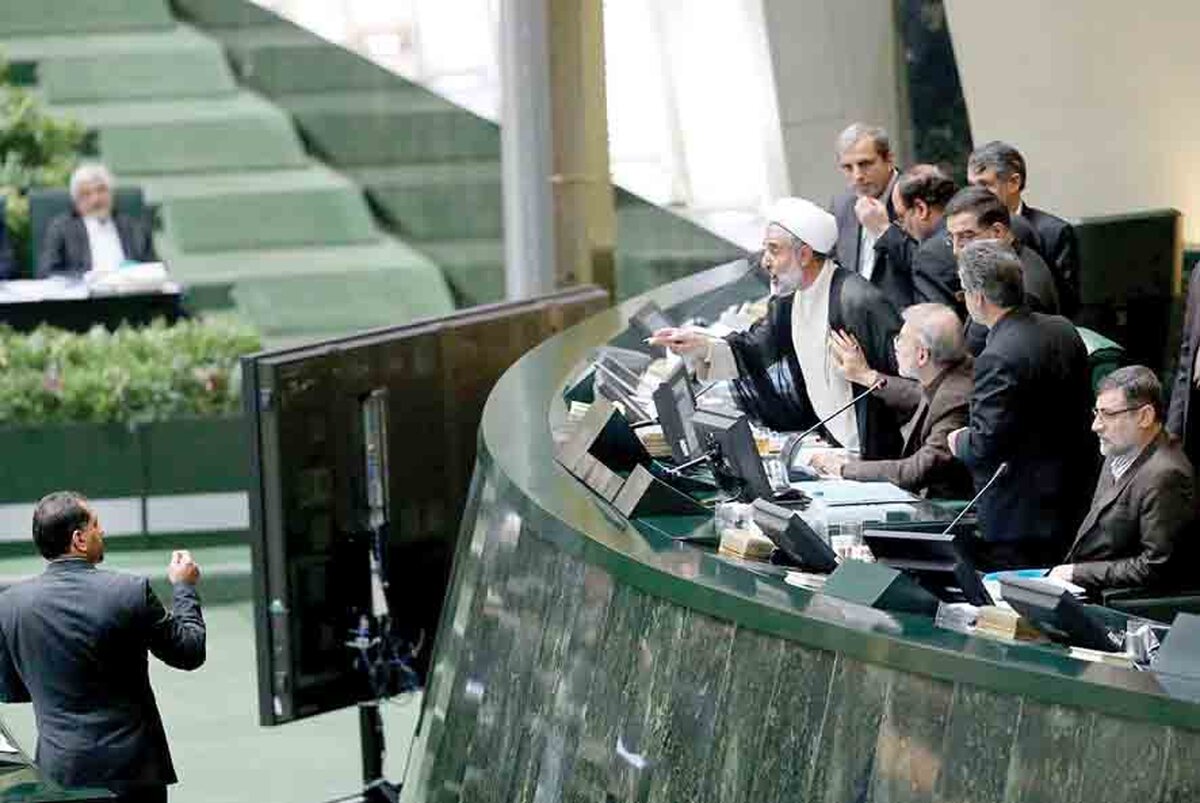 یکشنبه لاریجانی

