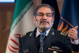 پیشنهاد شمخانی به مکرون: تاریخ بخوان و به حمایت آمریکا و صهیونیسم دلخوش نباش