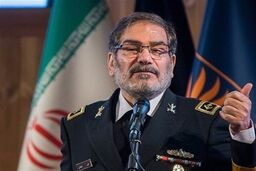 پیشنهاد شمخانی به مکرون: تاریخ بخوان و به حمایت آمریکا و صهیونیسم دلخوش نباش