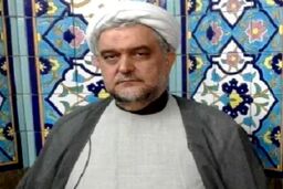 رسایی باید از رهبر انقلاب و مردم عذرخواهی کند