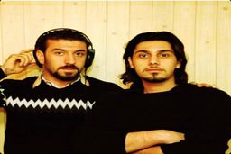 عکس زیرخاکی از احسان خواجه امیری و علی انصاریان
