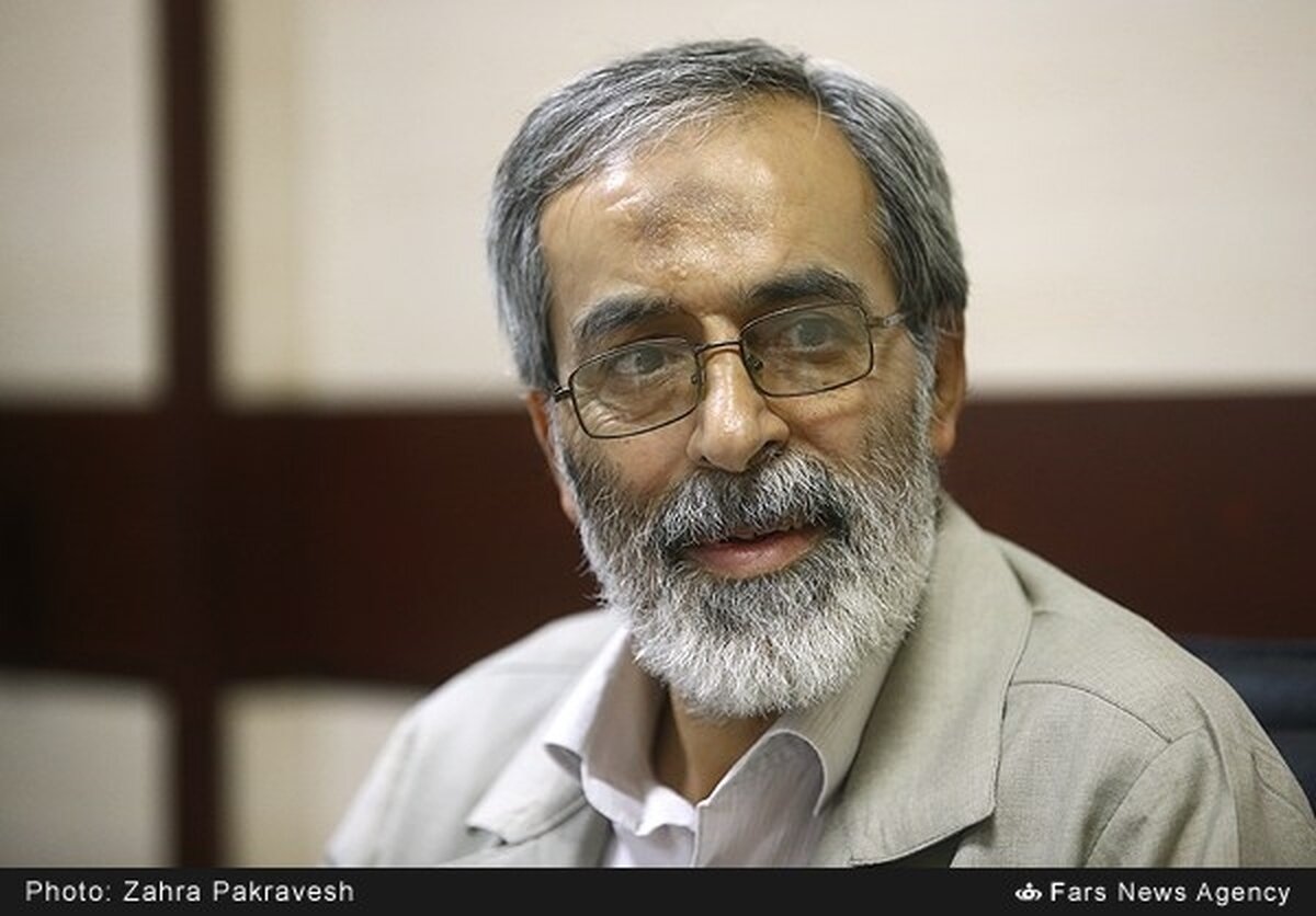 حصر سران فتنه با درخواست رئیس قوه قضائیه در شورای عالی امنیت ملی مطرح شد، یک نفر هم مخالفت نکرد / رهبری در امور حصر دخالت نداشتند و ندارند/ استخر و سونا رفتن‌ سران فتنه بجاست/ همین آقا که گفته می‌شد پایش شکسته، اسب‌سواری‌اش را هم رفته