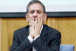 پشت پرده انتشار شایعه کناره‌گیری جهانگیری از دولت/ آیا نهاوندیان جایگزین سیف می‌شود؟/یک تغییر بسیار مهم منجر به قهر جهانگیری از دولت شده است/جهانگیری وسایل خود را جمع کرده است/آیا تغییرات تیم اقتصادی دولت منجر به جدایی بازوی کمکی حسن روحانی در انتخابات ٩٦