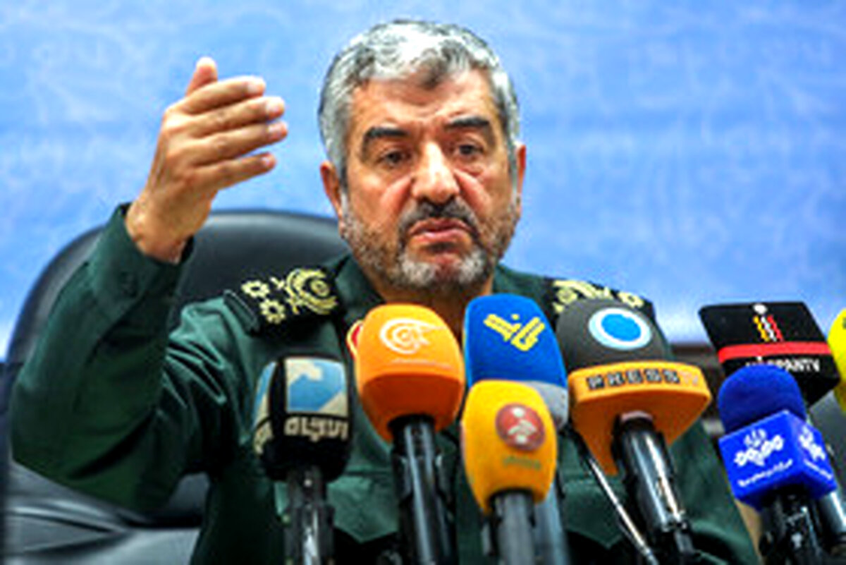 فرمانده کل سپاه: کودتا علیه مبارزین یمنی در نطفه خفه شد