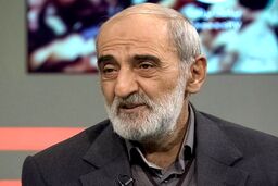 حسین شریعتمداری در مصاحبه با فایننشال تایمز: راه مقابله با زنان بی حجاب دستگیری نیست