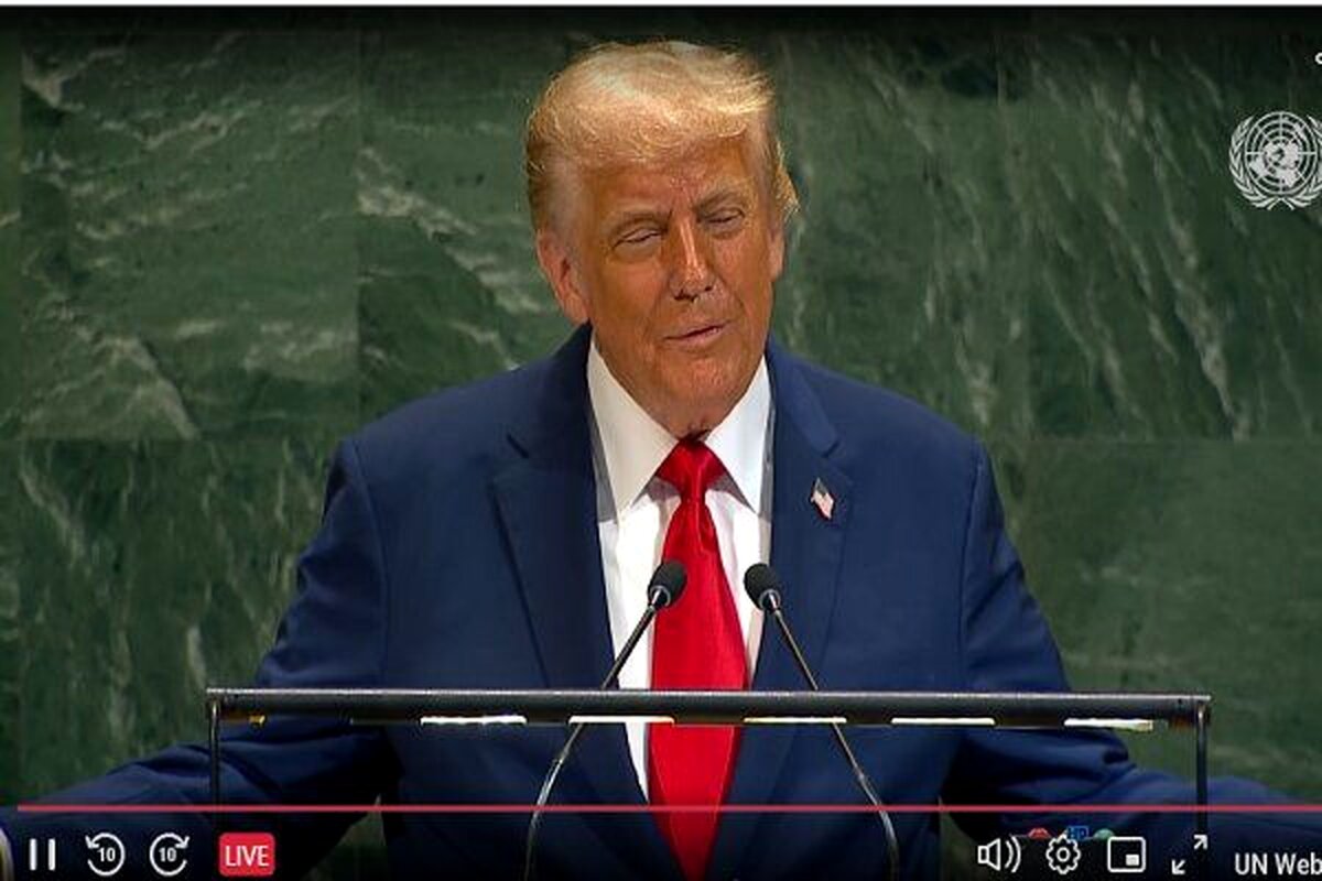 ترامپ : ایران می خواست بجنگد ، من گفتم تمامش کنید