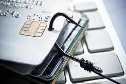 حیرت مجری اسرائیلی از هک شدن موبایل مقامات توسط ایران