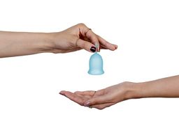 کاپ قاعدگی یا فنجان قاعدگی چیست و طریقه استفاده از آن چگونه است؟

