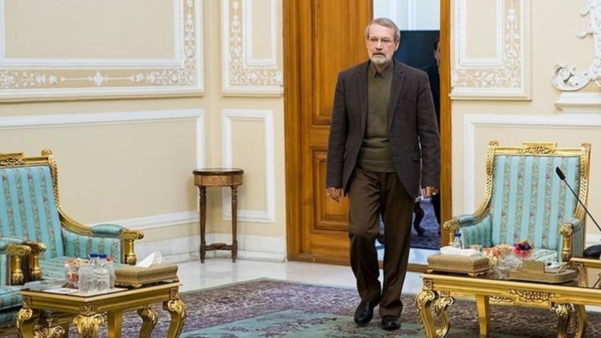 آب پاکی شورای وحدت روی دست لاریجانی