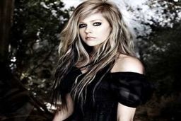 اخبار روز: عروس سنت شکن سیاه پوش شد + عکس