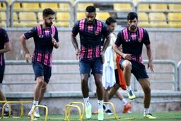25 هزار بلیت برای معارفه ستاره هلندی پرسپولیس