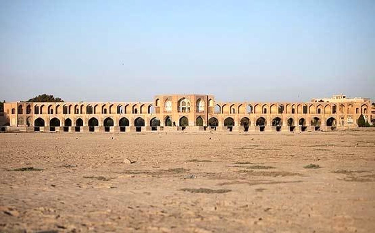 بایدها و نبایدهای دولت درباره اصفهان/ رئیسی دستبهکار میشود؟