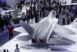 رونمایی از جنگنده‌ J-۳۵ خرید تسلیحاتی آینده ایران + عکس