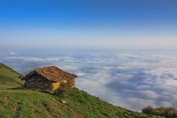 «فیلبند»، دهکده‌ای معلق در ابرها