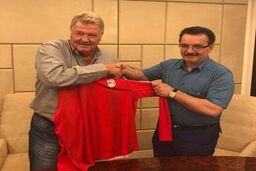سرمربی جدید تراکتورسازی  تبریز قرارداد 3 ساله بست