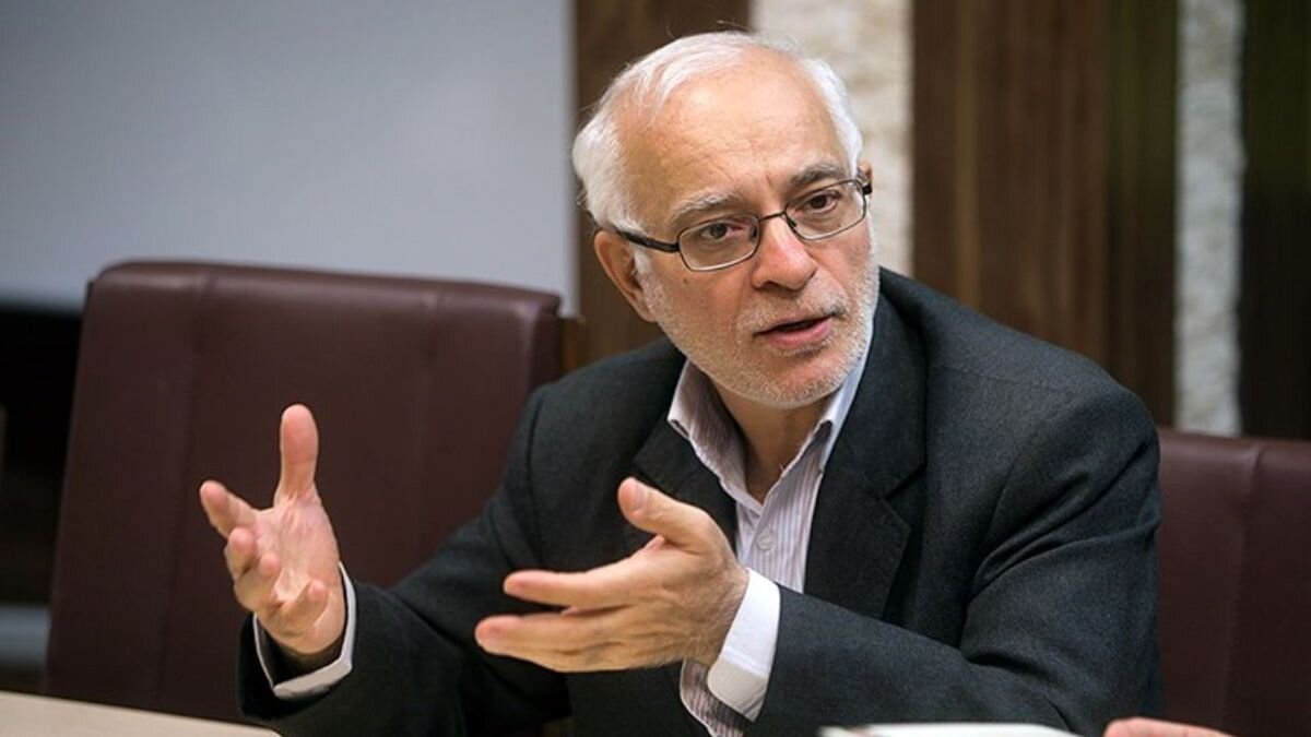 بهشتی‌پور: ایران به‌ هیچ‌ وجه زیر بار دیکته روس‌ها نمی‌رود
