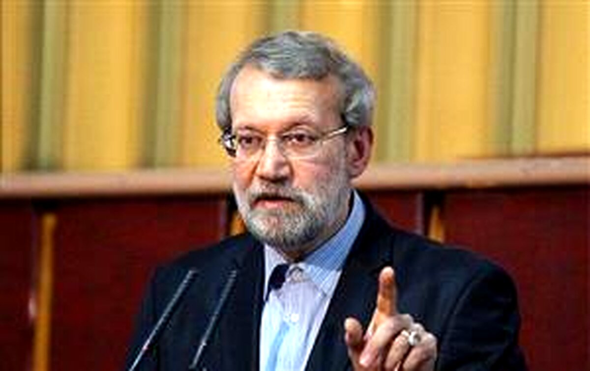 لاریجانی: برخی از کشورهای منطقه حواس خود را جمع کنند، چرا که ما حواسمان به آنها هست و فراموش نمی کنیم