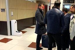 عکس استراماچونی در فرودگاه امام