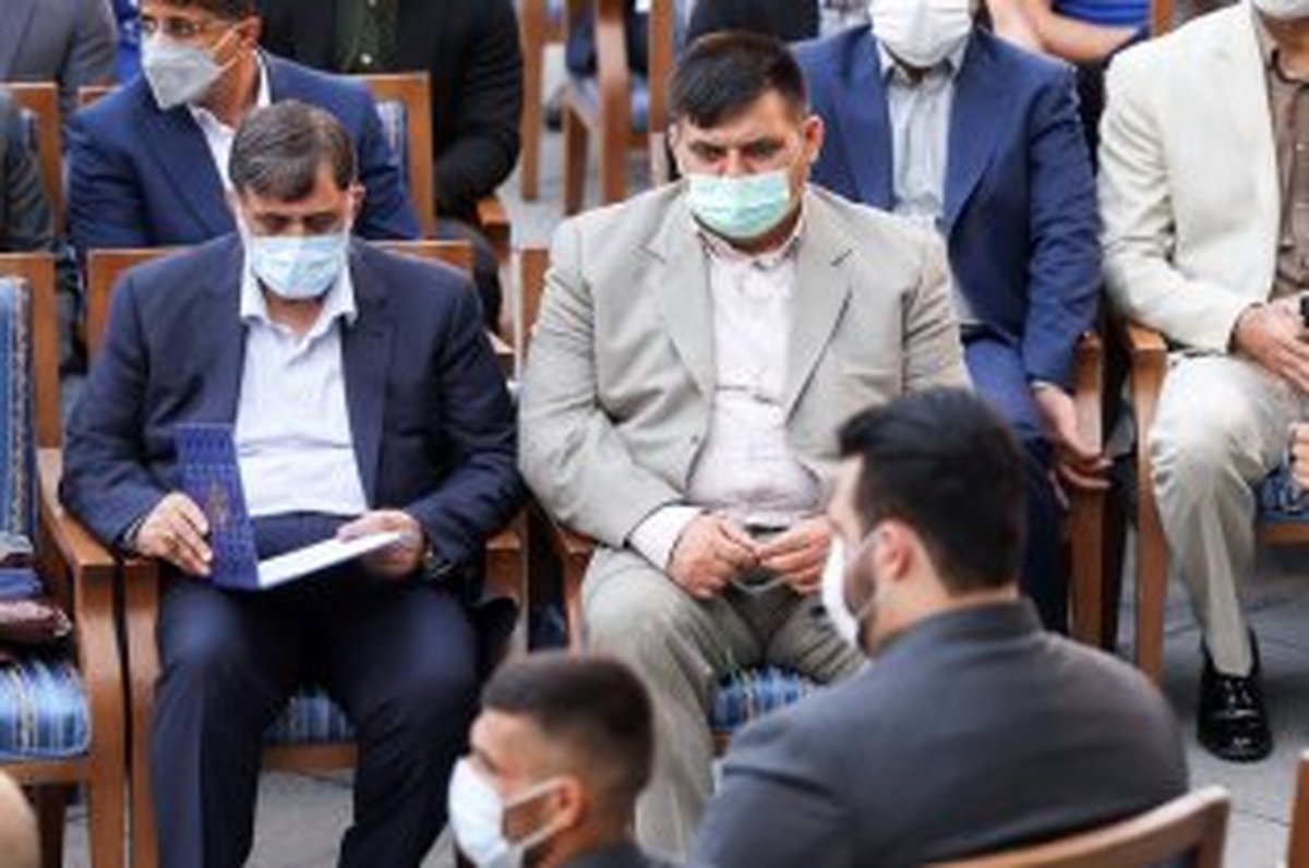 واکنش کریمی به شایعه ممنوع الکار بودن مجیدی