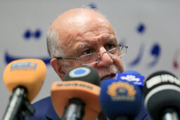 وزیر نفت: به عنوان شهروند ایرانی خودم را قدردان روحانی می‌دانم
