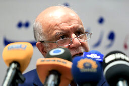 وزیر نفت: به عنوان شهروند ایرانی خودم را قدردان روحانی می‌دانم