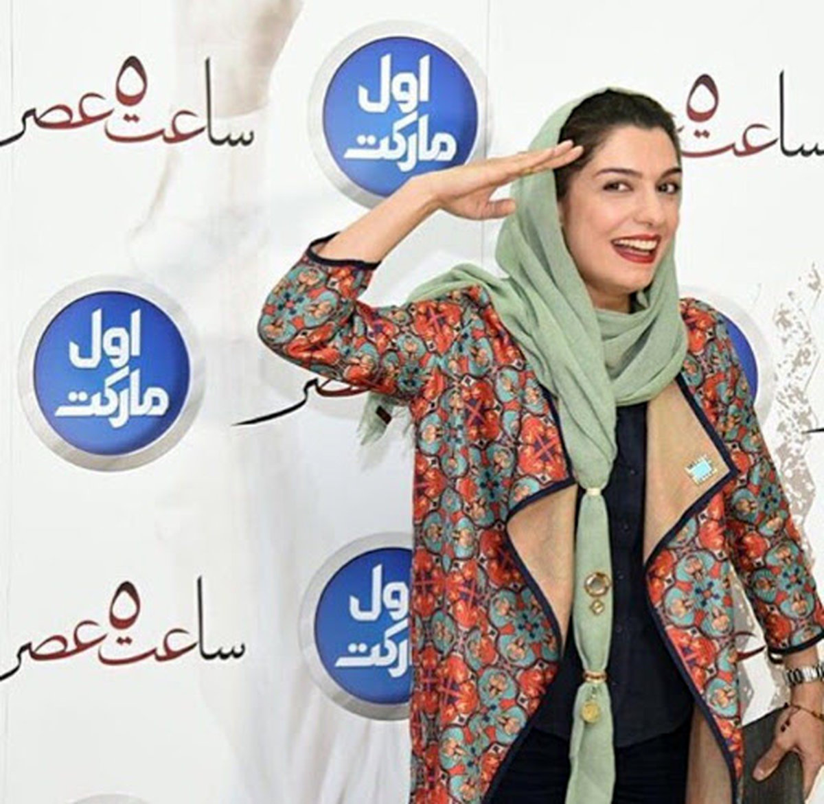 وقتی الیکا عبدالرزاقی سلام نظامی میدهد! + عکس