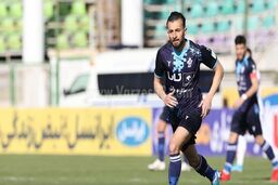 یک استقلالی، قاتل ذوب‌آهن شد(عکس)