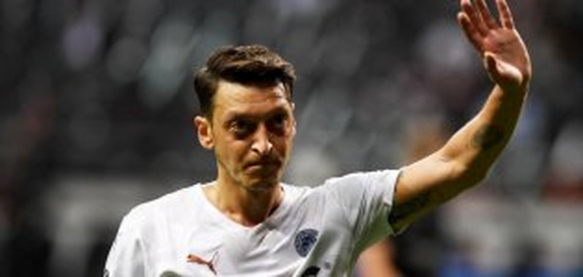 اوزیل میخواهد از فوتبال خداحافظی کند و گیمر شود!