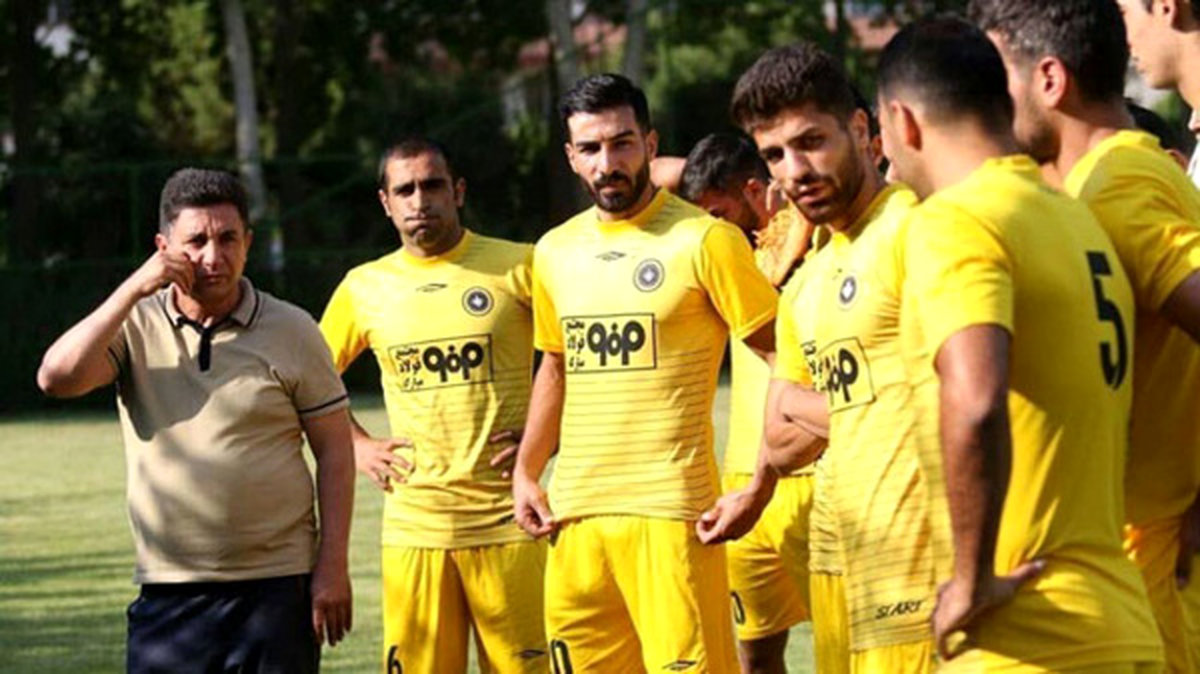 قلعهنویی هم مثل توشاک به بازیکنان استراحت داد