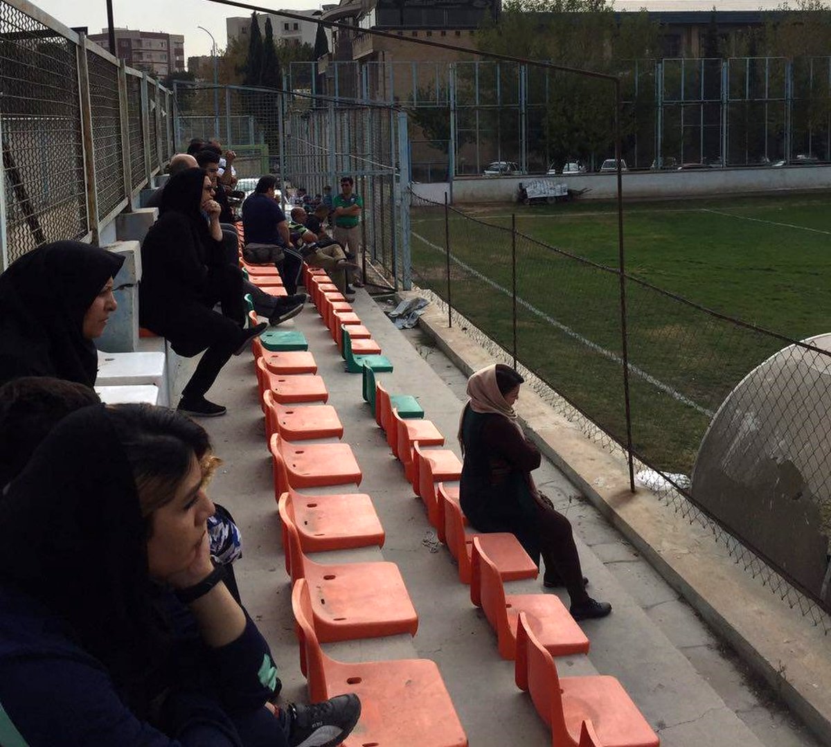 داستانهایی باور نکردنی از لیگ فوتبال بانوان + عکس