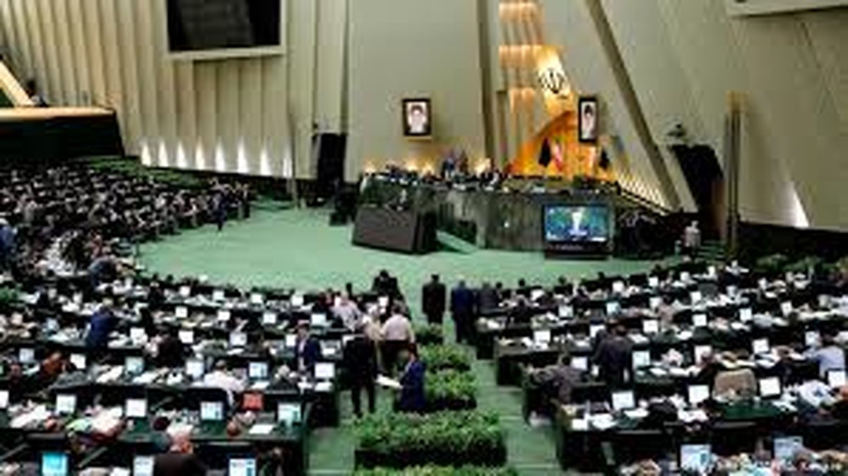 نماینده مجلس از آمادگی پارلمان برای تصویب تعطیلی 2 هفتهای تهران خبر داد