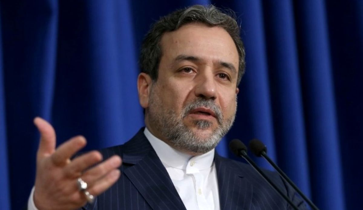 عراقچی:هنگام نماز صبح خبر دیدار ایروانی با ماسک را دیدم