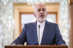 نماینده مجلس: ظریف بهتر است خودش استعفا دهد وگرنه...
