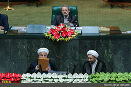 حسن روحانی سوگند یاد کرد که امینی پارسا باشد
