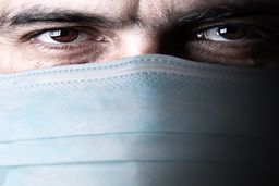 عکس ترسناک بازیگر سریال دوپینگ