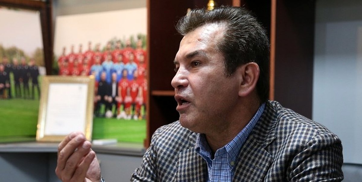 استیلی:  باشگاهها هم تحت فشار هستند لیگ را تعطیل کنید