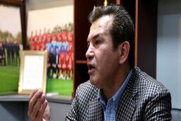 استیلی:  باشگاه‌ها هم تحت فشار هستند لیگ را تعطیل کنید